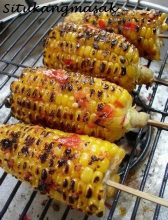 I'm not a Chef not yet a Gourmet ..: Jagung Bakar Pedas