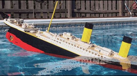 LEGO Titanic Sinking 【𝐇𝐔𝐆𝐄 𝟕 𝐅𝐎𝐎𝐓 𝐌𝐎𝐃𝐄𝐋】 - YouTube