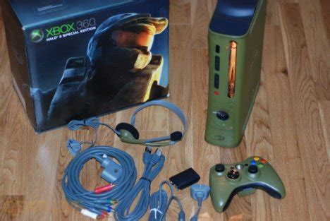 Halo 3 Xbox 360 unboxing | Ubergizmo