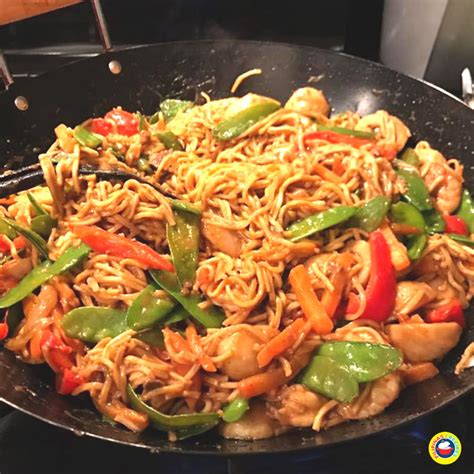 Filipino Pancit Canton Recipe - Pilipinas Recipes