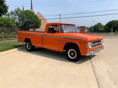 impeccable 1968 Dodge 100 Pickup vintage truck for sale