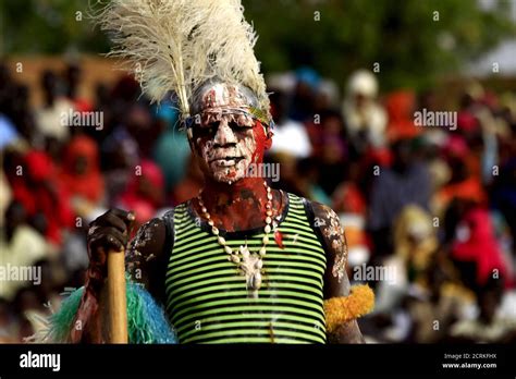 Nuba tribe sudan hi-res stock photography and images - Alamy