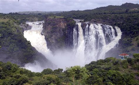 Most Popular Waterfalls in Karnataka, You Must Visit!