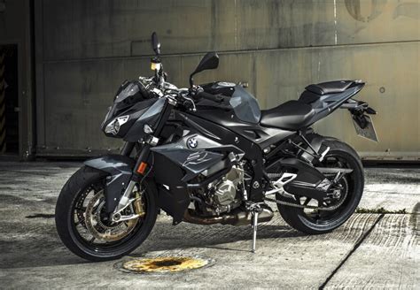 BMW S 1000 R: Complete Buyers Guide to Everyday Awesome