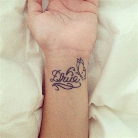 Lady Name Tattoo Ideas - Kenjutaku