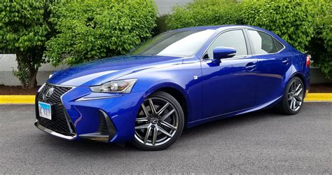 Quick Spin: 2019 Lexus IS 350 F Sport | The Daily Drive | Consumer Guide®