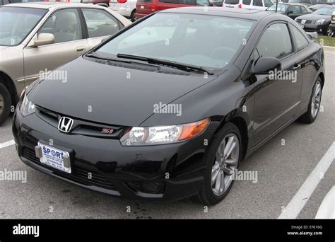 06 07 Honda Civic Si coupe Stock Photo - Alamy