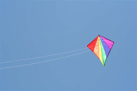 kite flying by syrenichol on DeviantArt