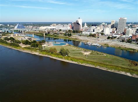 Mud Island and Memphis Tennessee on the Mississippi River Photograph by ...