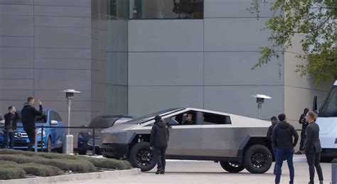 Tesla Cybertruck with raised suspension spotted “off-roading” at Palo ...