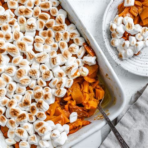 These Vegan Candied Yams with Marshmallows are the perfect sweet treat ...