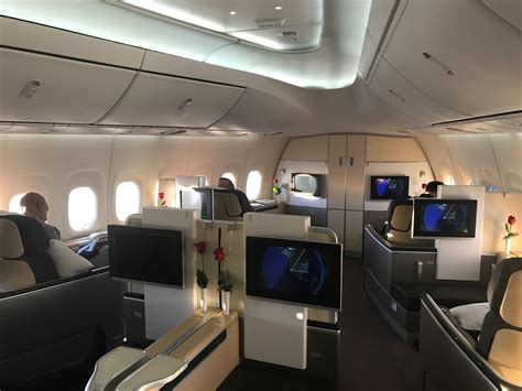 Review: Lufthansa 747-8 First Class Los Angeles to Frankfurt - Live and ...