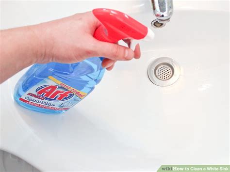 3 Ways to Clean a White Sink - wikiHow