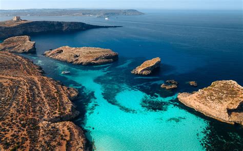 Blue Lagoon Malta (Comino Island) - How to Get Here & What to Do – We ...