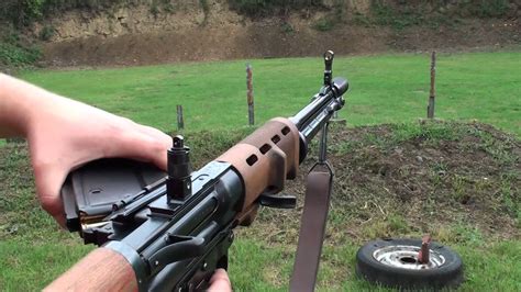 FG42 (Fallschirmjägergewehr) Shooting - G's HD Gun Show - YouTube