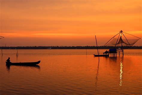 Sunset at Valiyaparamba backwaters, Kasaragod | Kerala Tourism