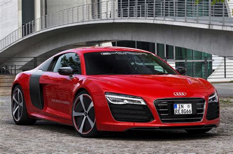 Audi R8 e-tron 2014-2015 Review (2021) | Autocar