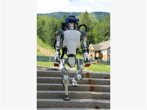 Boston Dynamics Robot Runs, Leaps: Video | Waltham, MA Patch