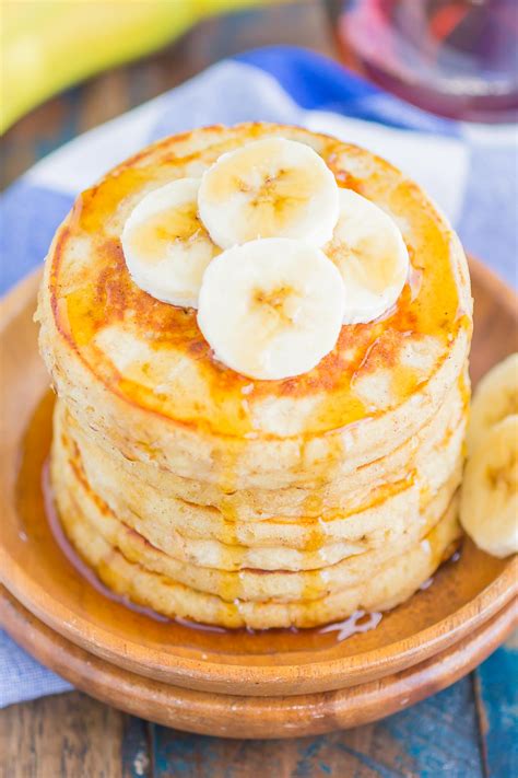 Simple Banana Pancakes - Pumpkin 'N Spice