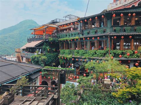 Jiufen Old Street: A Day Trip from Taipei for Real-life Miyazaki ...