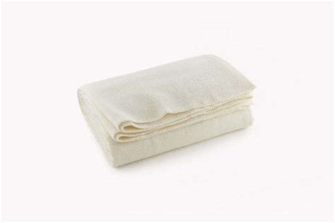 10 Easy Pieces: Winter Wool Blankets - Remodelista