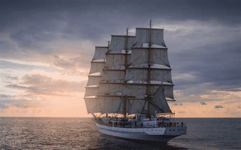 10 Biggest Ships with Sails