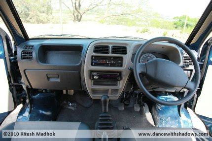 Maruti Eeco road test and photo gallery, Maruti Eeco 5-seater AC test ...