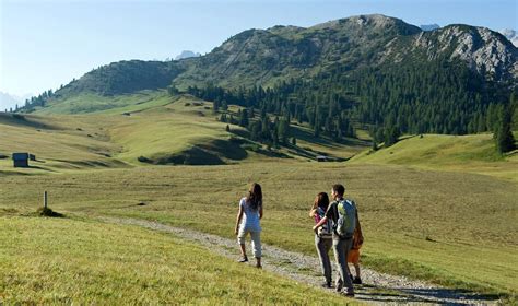 Summer vacation on the Alpe di Siusi | Hiking in the Dolomites - South ...