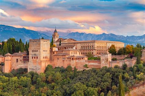 15 Best Things to Do in Granada (Spain) - The Crazy Tourist