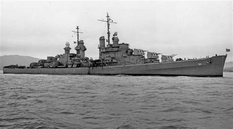 The U.S. Navy Atlanta Class light cruiser U.S.S. San Diego (CL-53) off ...