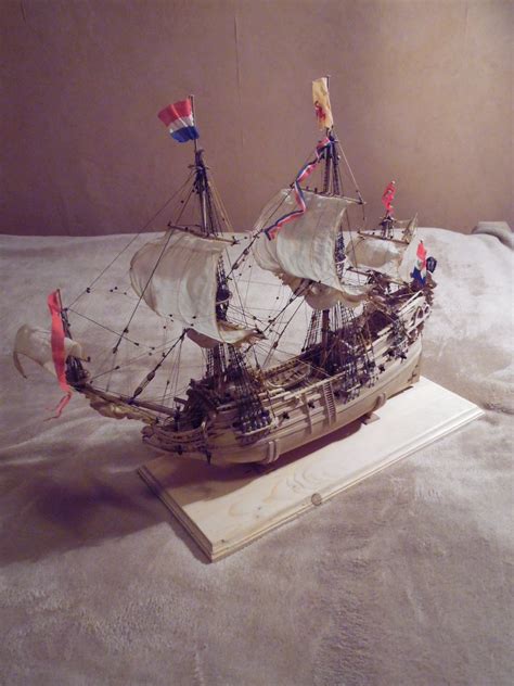 Ship modeling from scratch - Dutch fluyt by Maksim Moskvin at Coroflot.com