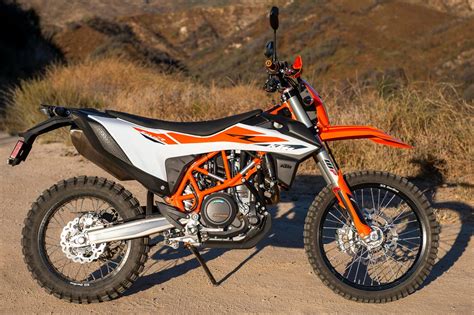 2019 KTM 690 Enduro R On-/Off-Road Review (16 Fast Facts)