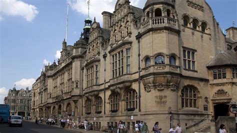 Oxford Town Hall – The Oxford Magazine