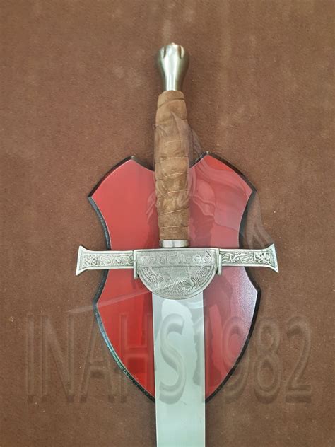 Highlander Clan Macleod Sword With Wall Plaque