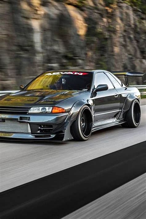 Custome Nissan Skyline R32 GTR In Neat Dual Tone Grey. - ModifiedX in ...