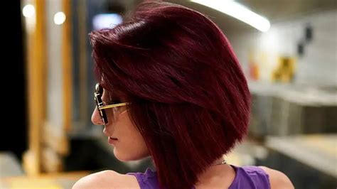 10 Inspirasi Warna Rambut Pendek Wanita, Kece Maksimal! | Orami