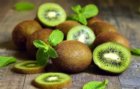 Manfaat Kesehatan dalam Buah Kiwi | YesDok