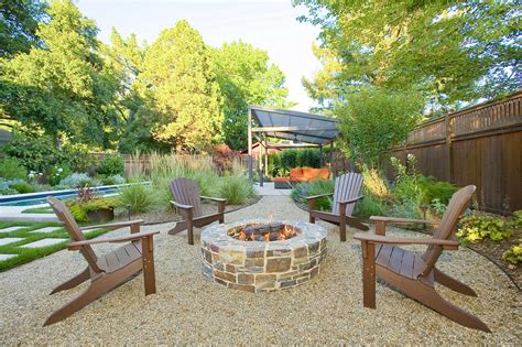 Pea Gravel Patio: 15 Pros and Cons to Consider Before Installation ...