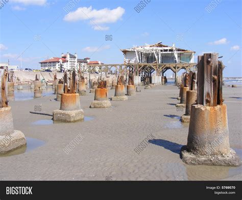 Hurricane Ike Damage Image & Photo (Free Trial) | Bigstock