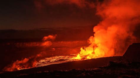 Kilauea volcano eruption pauses