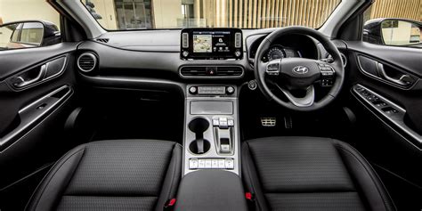 Hyundai Kona Electric Interior & Infotainment | carwow