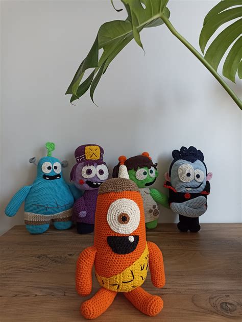 Spookiz Characters Amigurumi Toys , Zizi, Cula, Kebi, Frankie, Kong ...