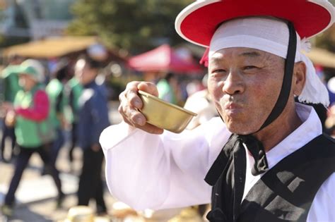 High-quality rice attracts gourmets to Icheon amid harvest season ...