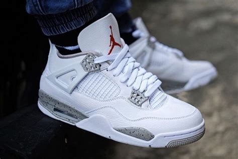 The Air Jordan 4 "White Oreo" Gets On Foot Imagery - KLEKT Blog