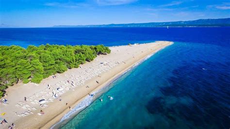 BRAC ISLAND - BEAUTIFUL CROATIA BEACHES WITH SPACE FOR YOUR BEACH TOWEL ...