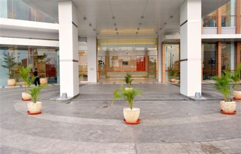 HARRIS Hotel & Conventions Bekasi – HOTEL DE