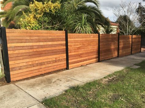 19 Wooden Fence Ideas To Match Your Modern Style