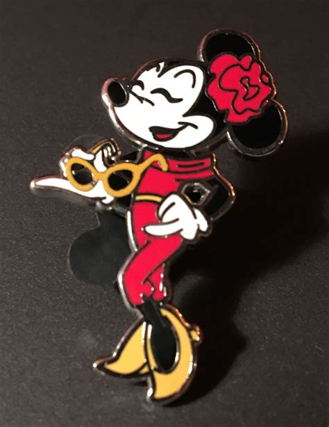 Disney Trading Pin - Minnie Mouse | Disney trading pins, Disney pins ...