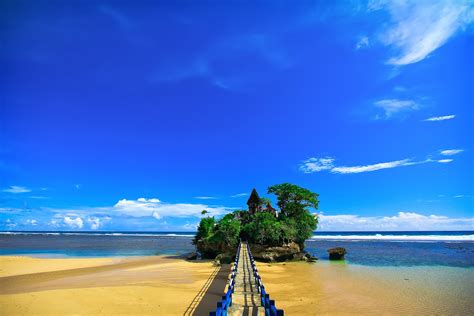 Pantai Malang Selatan, Pantai Balekambang Malang