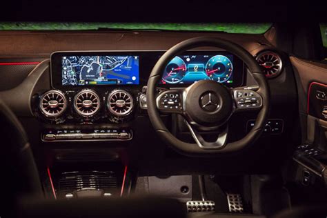 LATEST MERCEDES-BENZ GLA 250 LOOKS THE SUV PART - Marque Automotive News